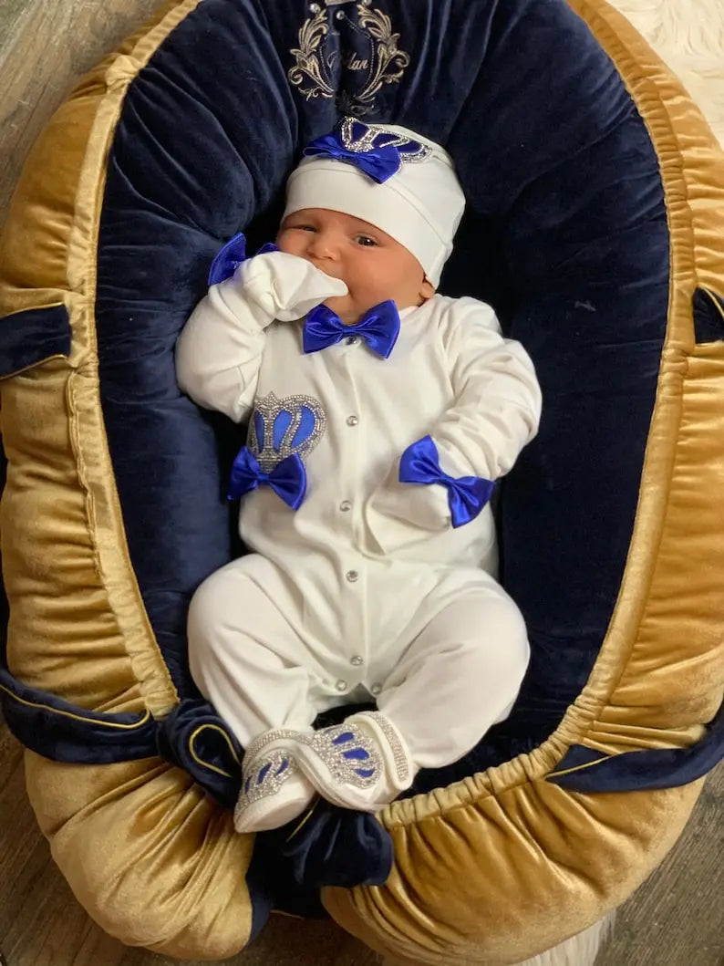 Royal Crown 4-Piece Layette with Romper, Cap, Mittens, and Shoes